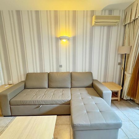 797 Holiday Rentals- Precioso Piso Con Vistas Al Jardin En Benalbeach Benalmádena Zewnętrze zdjęcie