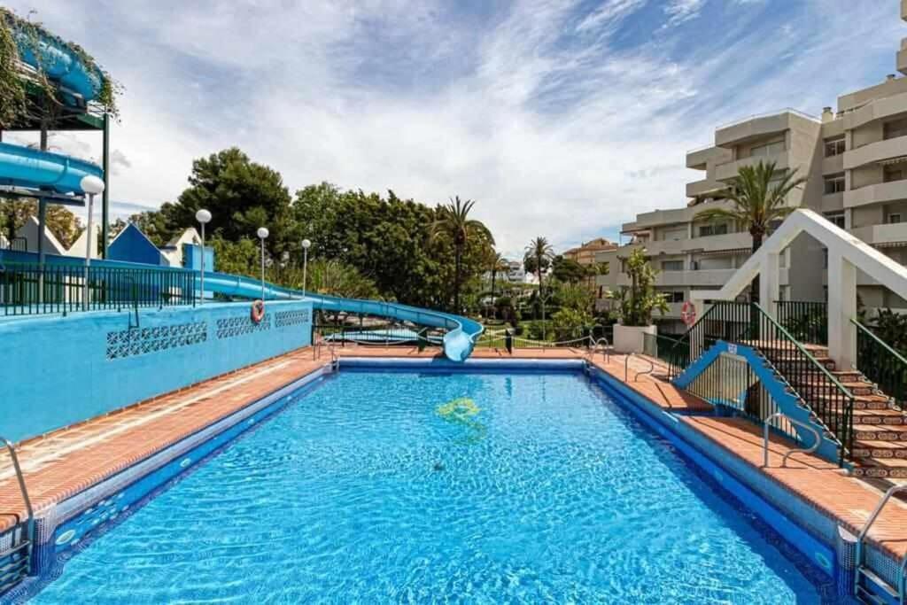 797 Holiday Rentals- Precioso Piso Con Vistas Al Jardin En Benalbeach Benalmádena Zewnętrze zdjęcie